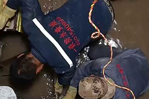 唐山电梯井堵漏施工视频
